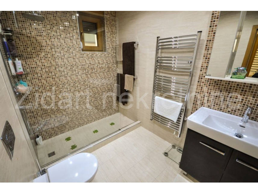 Квартира, 2476 м², 620 018$ — FAKTOR